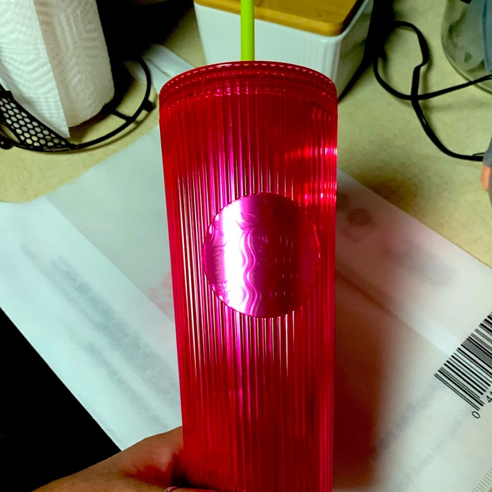 Hot pink 24 oz